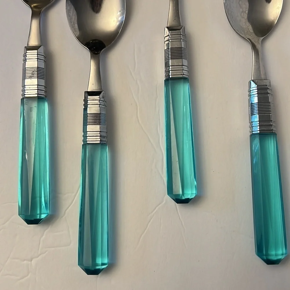 Vintage Jeweled Lucite Handle 5 pc Service for 4 Silverware Flatware 20 pc